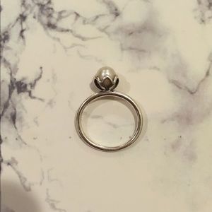 Pandora White Freshwater pearl ring: Size 8.5-9